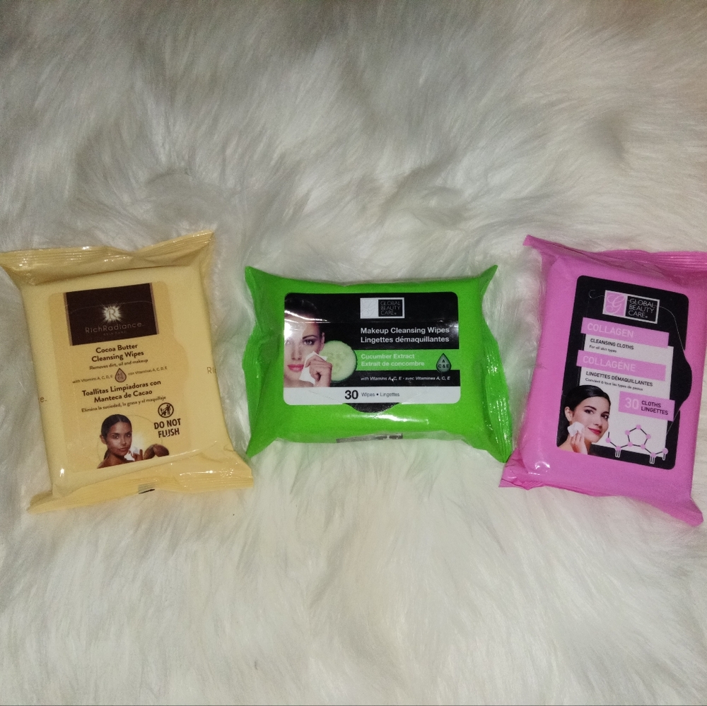 Makeup cleansing wipes